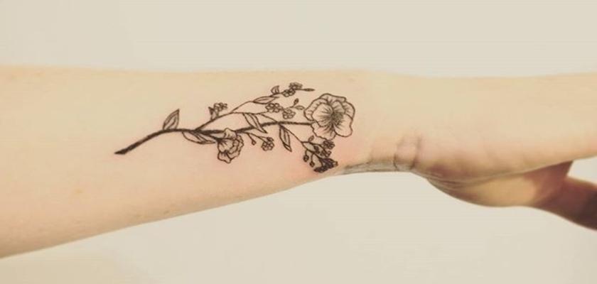 Tatuaggio con bouquet di fiori – Idee tatuaggi uomo