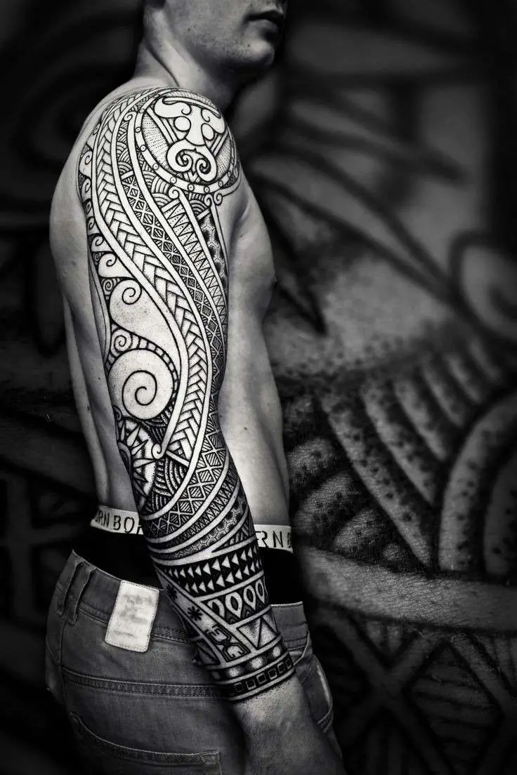 tatuaggio sul braccio per uomo
