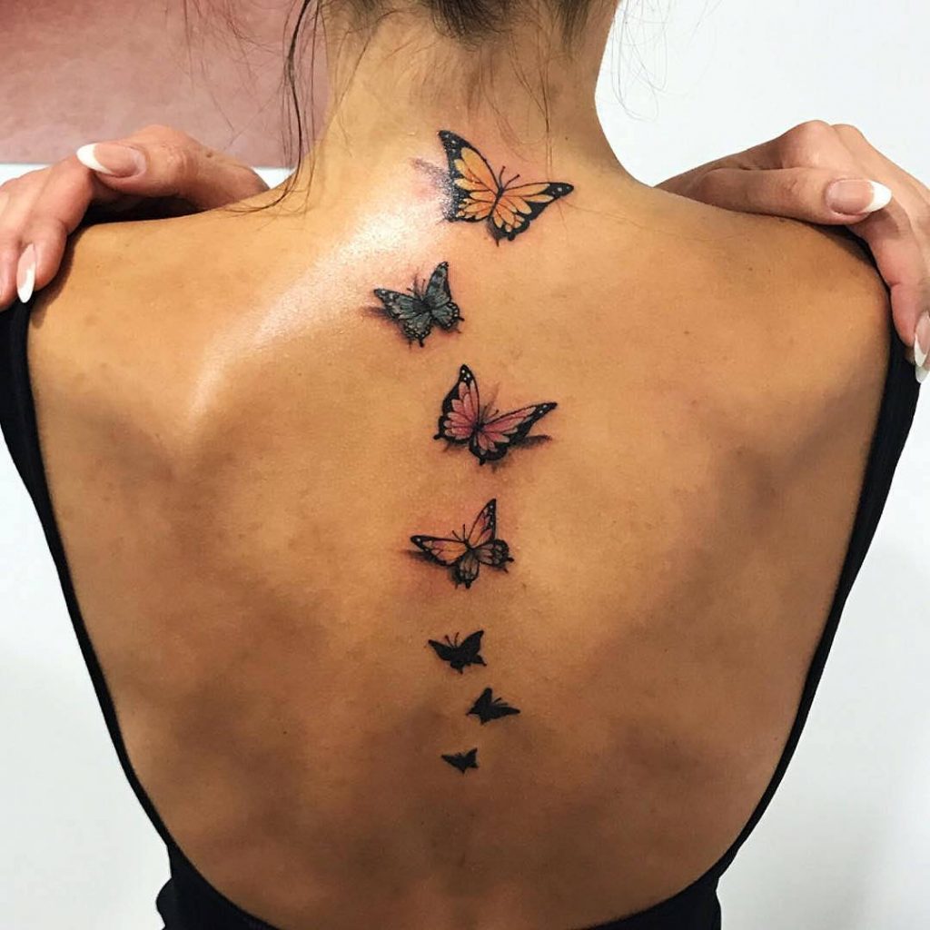 tatuaggio con farfalla