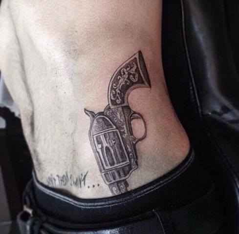 Tatuaggio Pistola: dove posizionarlo